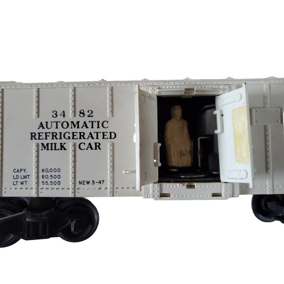 Lionel Train Refrigerated Milk Car 3482 Automatic Metal Heavy FLAWS NEEDS REPAIR - Picture 7 of 11